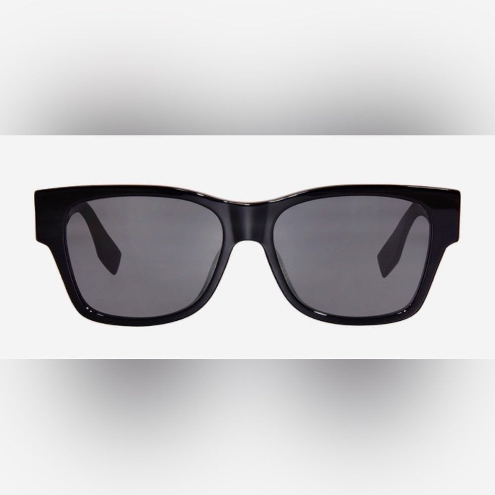 NWT FENDI 40081 EMBELLISHED O’LOCK LOGO DETAILING BLACK FF TEMPLE SUNGLASSES - Picture 8 of 17